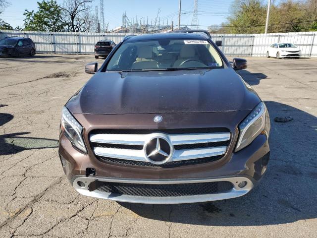 WDCTG4GB2FJ118412 - 2015 MERCEDES-BENZ GLA 250 4MATIC BROWN photo 5