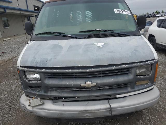 1GCGG25F111186131 - 2001 CHEVROLET EXPRESS G2 WHITE photo 5