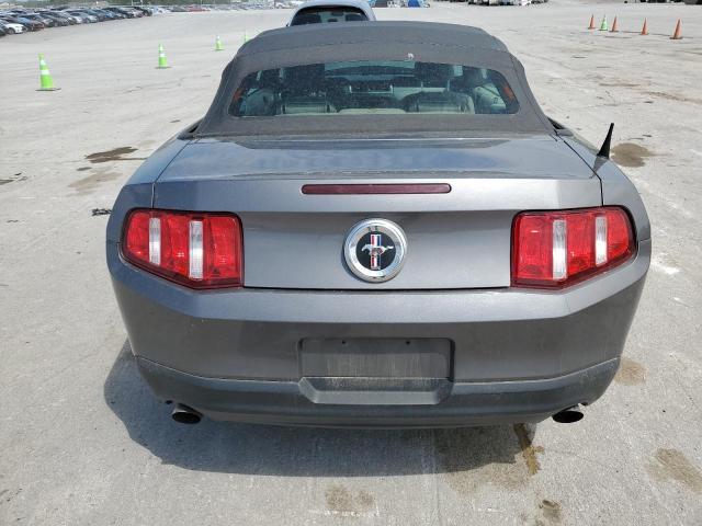 1ZVBP8EM9B5154563 - 2011 FORD MUSTANG GRAY photo 6