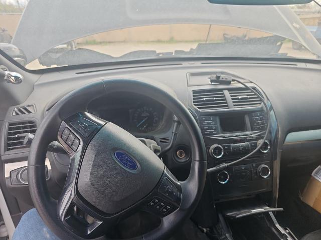 1FM5K8AR9JGA99885 - 2018 FORD EXPLORER POLICE INTERCEPTOR WHITE photo 9