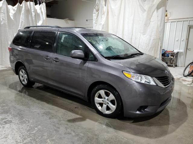 5TDKK3DC7FS649227 - 2015 TOYOTA SIENNA LE GRAY photo 4