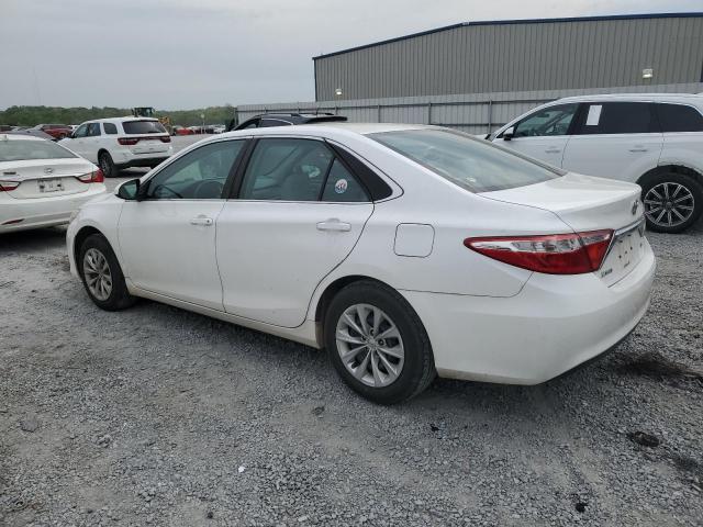 4T1BF1FK4GU544117 - 2016 TOYOTA CAMRY LE WHITE photo 2