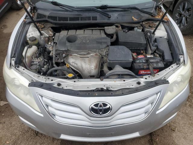 4T1BF3EK5BU604783 - 2011 TOYOTA CAMRY BASE Серебристый фото 11