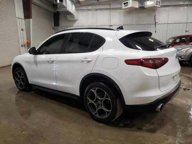 ZASFAKPN6J7B89242 - 2018 ALFA ROMEO STELVIO SPORT თეთრი ფოტო 2