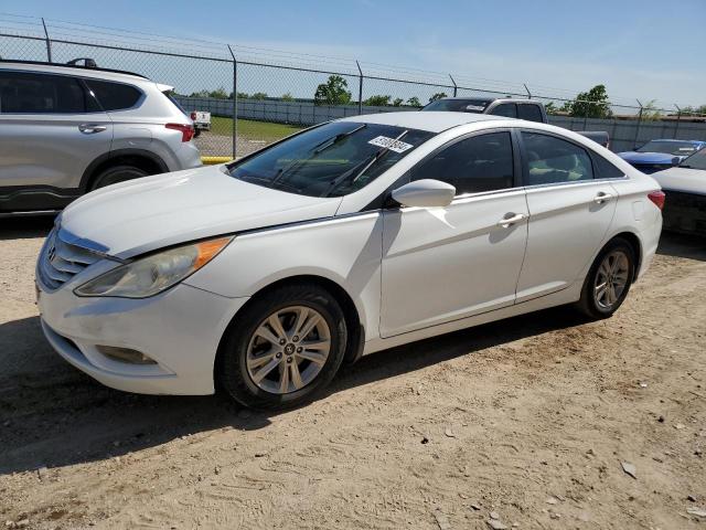 5NPEB4AC2DH682503 - 2013 HYUNDAI SONATA GLS WHITE photo 1