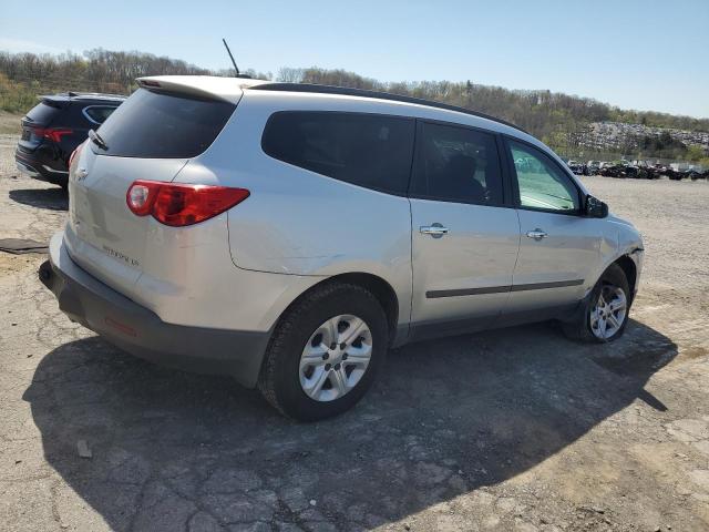 1GNKVFED1CJ331507 - 2012 CHEVROLET TRAVERSE LS SILVER photo 3