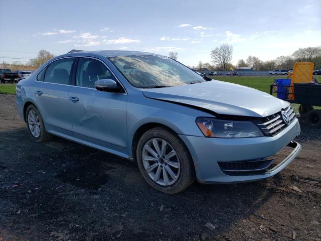 1VWCP7A33DC086657 - 2013 VOLKSWAGEN PASSAT SEL BLUE photo 4