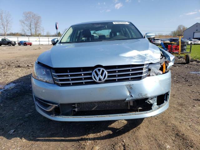 1VWCP7A33DC086657 - 2013 VOLKSWAGEN PASSAT SEL BLUE photo 5