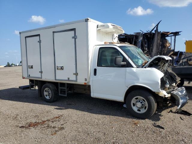 1GB0GRFP1K1151466 - 2019 CHEVROLET EXPRESS G3 WHITE photo 4