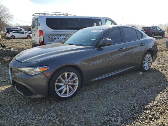 ZARFAEDN8H7555796 - 2017 ALFA ROMEO GIULIA Q4 灰色 照片 1