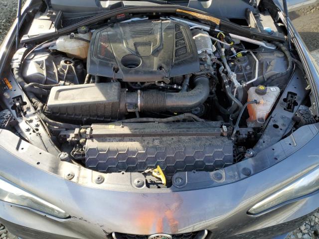 ZARFAEDN8H7555796 - 2017 ALFA ROMEO GIULIA Q4 灰色 照片 11