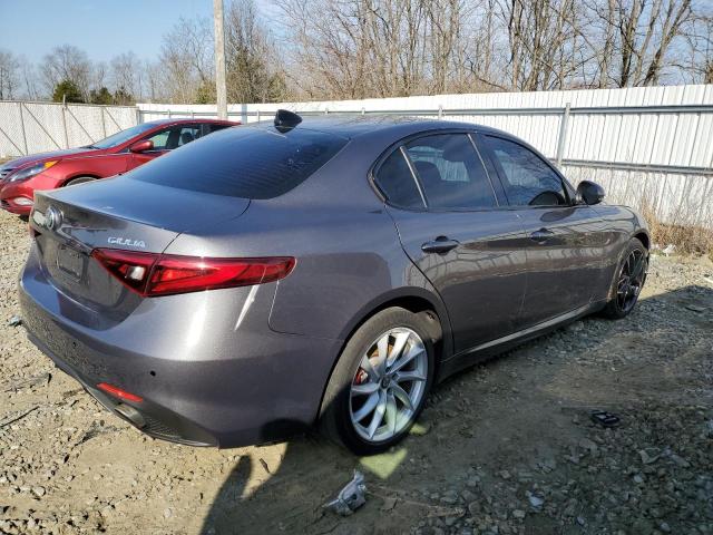 ZARFAEDN8H7555796 - 2017 ALFA ROMEO GIULIA Q4 灰色 照片 3