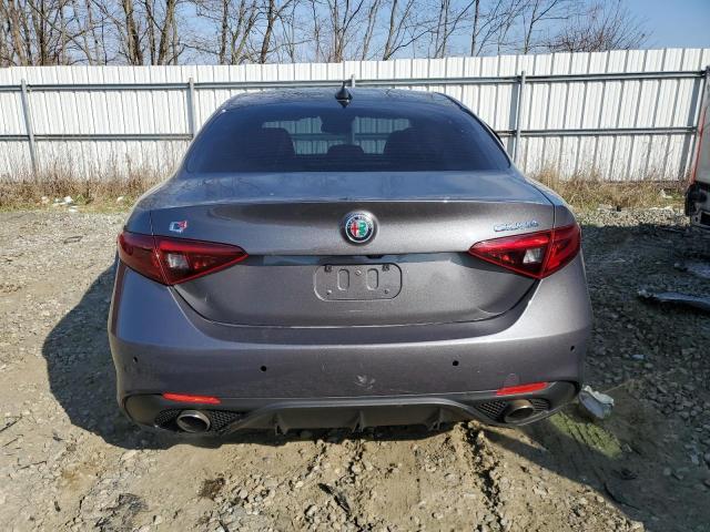 ZARFAEDN8H7555796 - 2017 ALFA ROMEO GIULIA Q4 灰色 照片 6