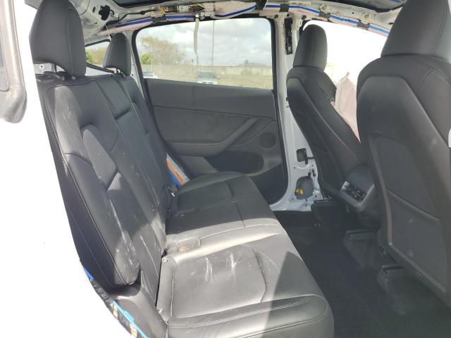 7SAYGDEDXRF055641 - 2024 TESLA MODEL Y WHITE photo 10