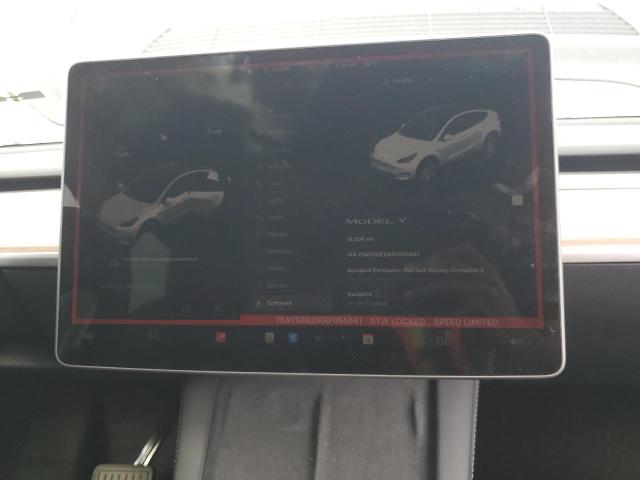 7SAYGDEDXRF055641 - 2024 TESLA MODEL Y WHITE photo 9