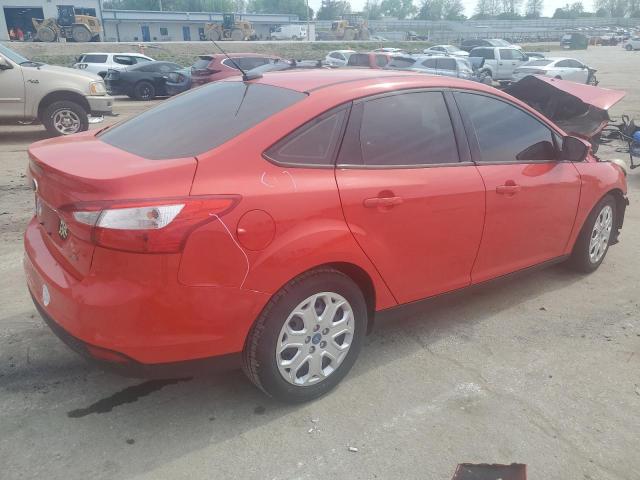 1FAHP3F20CL174538 - 2012 FORD FOCUS SE RED photo 3