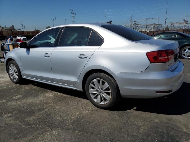 3VWD17AJ3FM307387 - 2015 VOLKSWAGEN JETTA SE SILVER photo 2