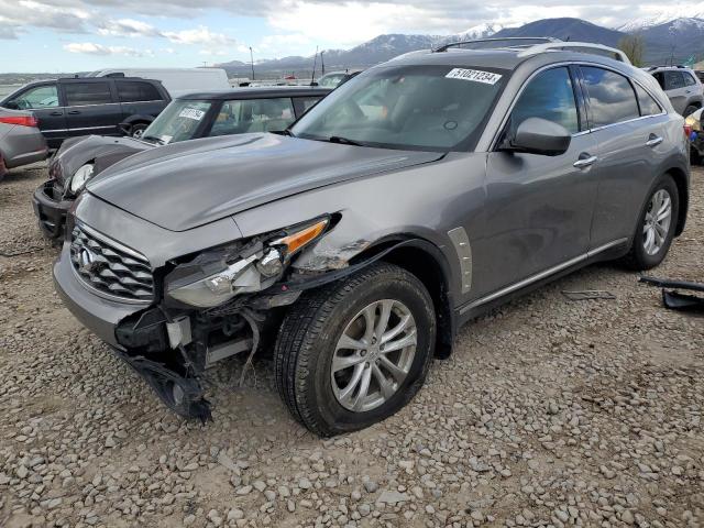 2010 INFINITI FX35, 