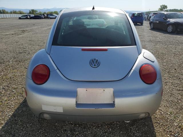 3VWBC21C0YM476226 - 2000 VOLKSWAGEN NEW BEETLE GL 银色 照片 6