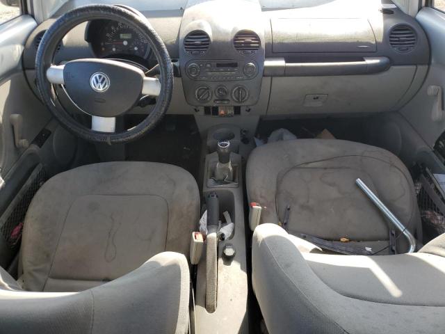 3VWBC21C0YM476226 - 2000 VOLKSWAGEN NEW BEETLE GL 银色 照片 8