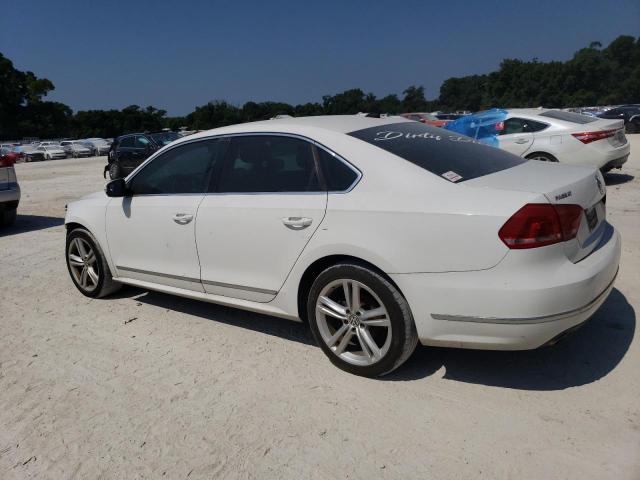 1VWCN7A32DC055888 - 2013 VOLKSWAGEN PASSAT SEL WHITE photo 2