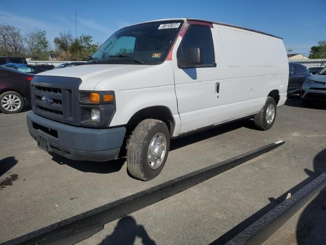 1FTNE1EW1EDA00132 - 2014 FORD ECONOLINE E150 VAN RED photo 1