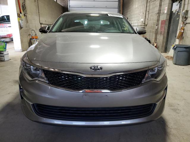 5XXGT4L39JG215072 - 2018 KIA OPTIMA LX SILVER photo 5