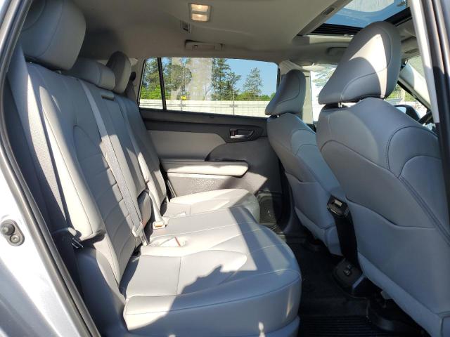 5TDGZRBH6NS251637 - 2022 TOYOTA HIGHLANDER XLE BLUE photo 11