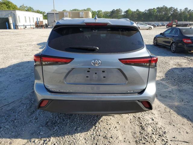 5TDGZRBH6NS251637 - 2022 TOYOTA HIGHLANDER XLE BLUE photo 6