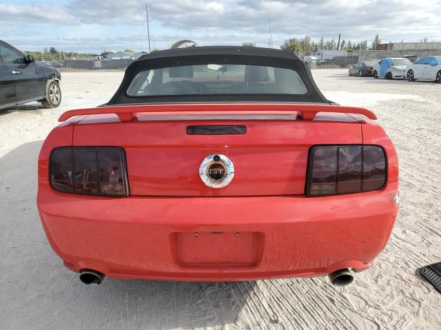 1ZVFT85H755172659 - 2005 FORD MUSTANG GT RED photo 6