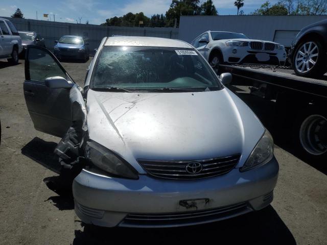 4T1BF30K45U601031 - 2005 TOYOTA CAMRY LE SILVER photo 5