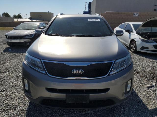 5XYKT4A61EG519540 - 2014 KIA SORENTO LX GRAY photo 5