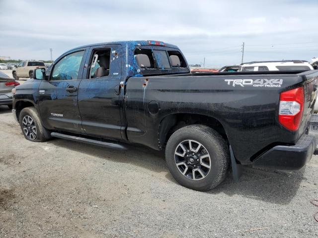 5TFUY5F15JX686990 - 2018 TOYOTA TUNDRA DOUBLE CAB SR/SR5 BLACK photo 2
