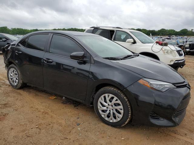 5YFBURHE9JP756385 - 2018 TOYOTA COROLLA L 黑色 照片 4