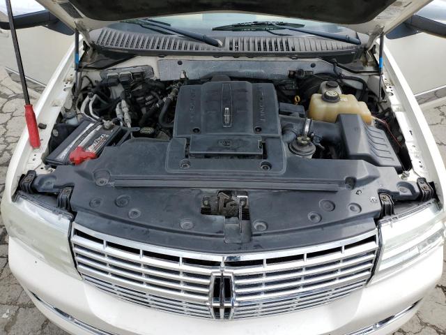 5LMFU28597LJ02716 - 2007 LINCOLN NAVIGATOR თეთრი ფოტო 11