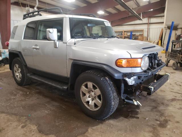 JTEBU11FX70063375 - 2007 TOYOTA FJ CRUISER SILVER photo 4