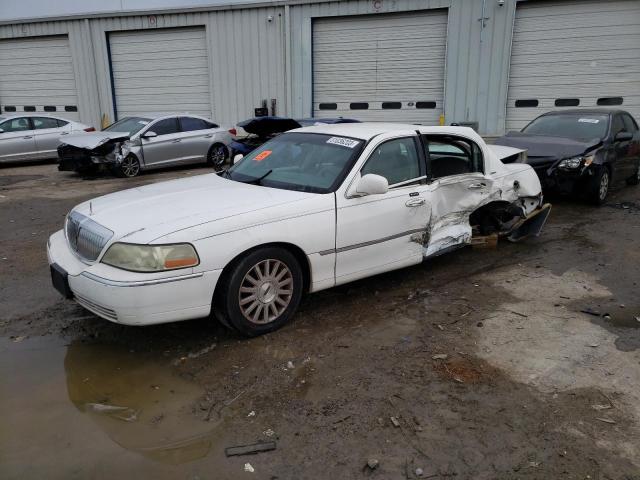 1LNHM81W44Y629949 - 2004 LINCOLN TOWN CAR EXECUTIVE WHITE photo 1