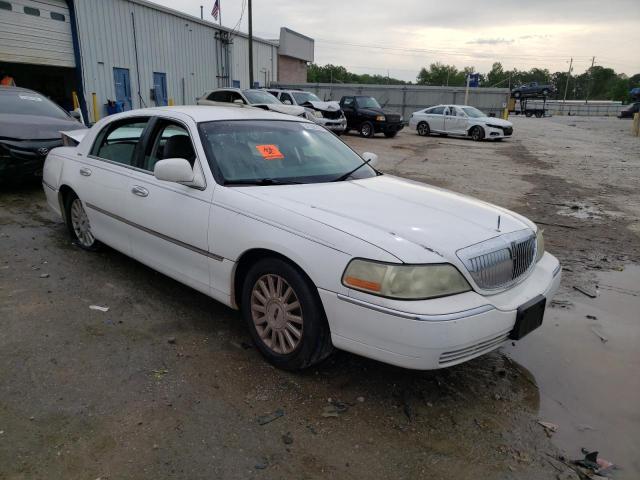 1LNHM81W44Y629949 - 2004 LINCOLN TOWN CAR EXECUTIVE WHITE photo 4