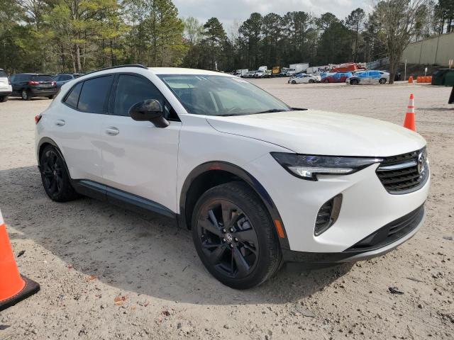 LRBAZLR41PD025556 - 2023 BUICK ENVISION PREFERRED თეთრი ფოტო 4