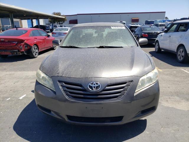 4T4BE46KX9R064662 - 2009 TOYOTA CAMRY BASE GRAY photo 5