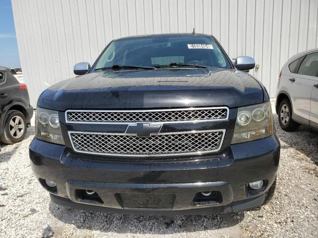 1GNSKCE04DR355209 - 2013 CHEVROLET TAHOE K1500 LTZ BLACK photo 5