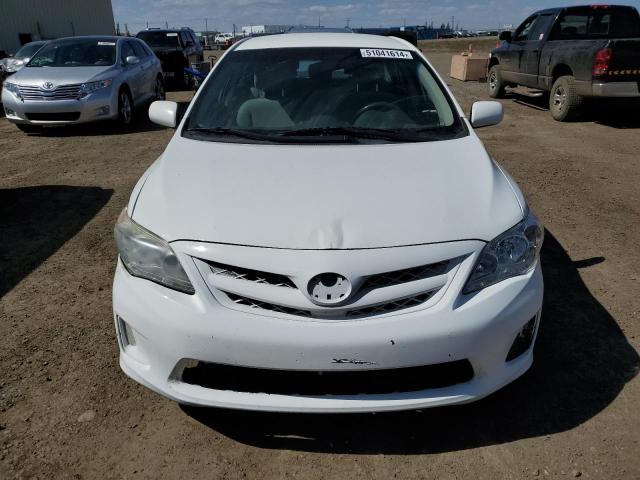 2T1BU4EE0CC832084 - 2012 TOYOTA COROLLA BASE WHITE photo 5