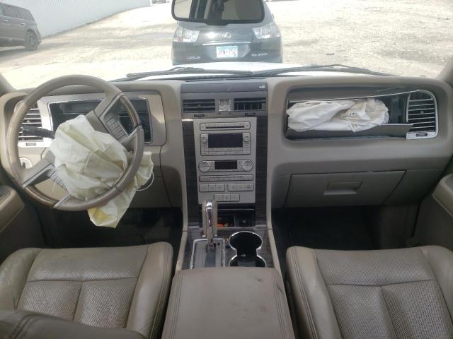 5LMJJ2J51AEJ05084 - 2010 LINCOLN NAVIGATOR 白色 照片 8