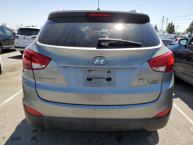 KM8JU3AC0AU012867 - 2010 HYUNDAI TUCSON GLS SILVER photo 6