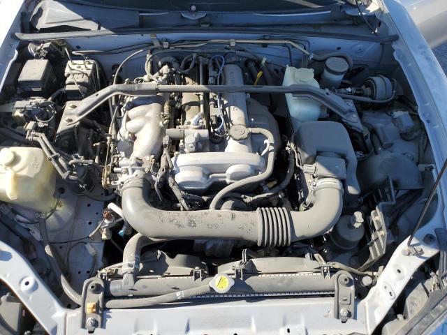JM1NB353820221630 - 2002 MAZDA MX-5 MIATA BASE SILVER photo 11