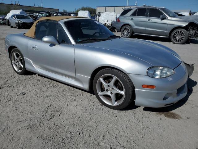 JM1NB353820221630 - 2002 MAZDA MX-5 MIATA BASE SILVER photo 4