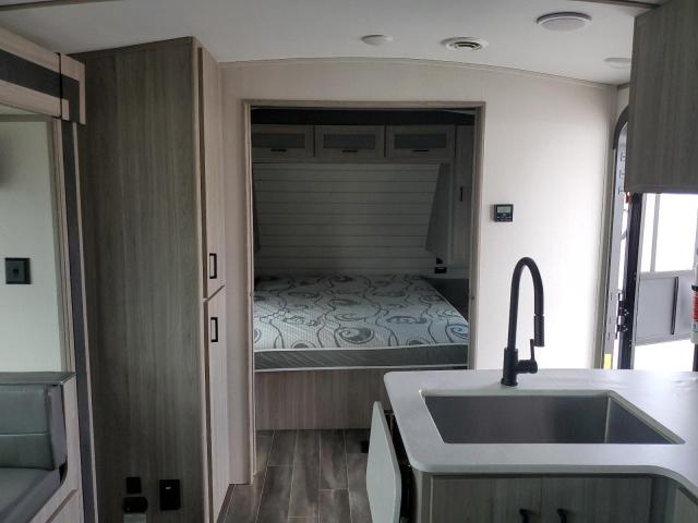 4YDTPPN22NK414983 - 2022 KEYSTONE PASSPORT WHITE photo 5