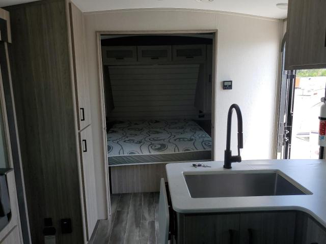 4YDTPPN22NK414983 - 2022 KEYSTONE PASSPORT WHITE photo 6