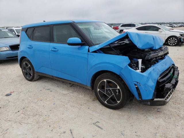 KNDJ33AU3P7190358 - 2023 KIA SOUL EX BLUE photo 4