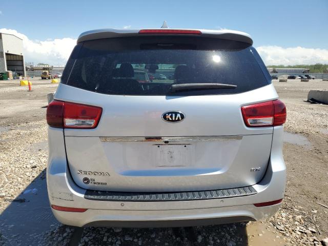 KNDMC5C17J6363498 - 2018 KIA SEDONA EX SILVER photo 6